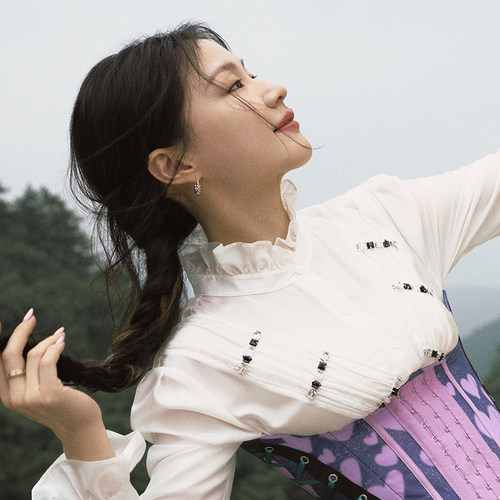 【金靖同款】Missoma金色迷你拧绳耳环精致小巧素圈耳饰轻奢礼物 - 图0