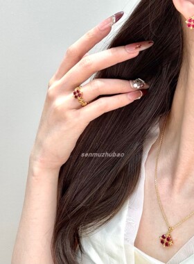 925纯银法式复古时尚红刚玉四叶花锆石吊坠项链耳钉戒指轻奢高级