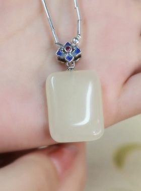925银复古新中式滴釉珐琅彩小花和田碧玉无事牌吊坠女高级感项链