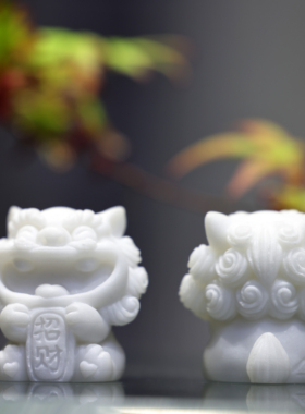 白色小喜狮家居装饰品办公室桌面工艺品