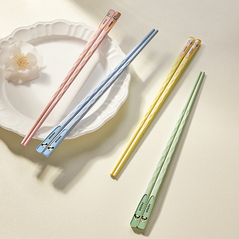熊猫合金筷子家用高档防霉防滑2026新款家庭可爱个人专用分餐公筷,淘宝优惠券,粉丝福利购,淘宝优惠卷