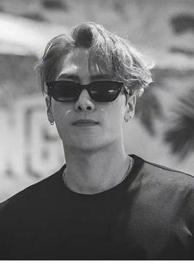 王嘉尔同款墨镜男款欧美猫眼三角复古小框夜店蹦迪偏光太阳GMLOT