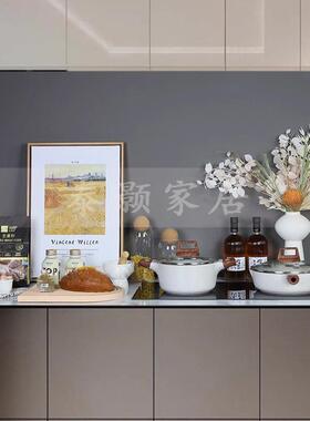 现代软装样板间厨房摆件白色锅具食谱架砧板展厅橱柜样板房饰品