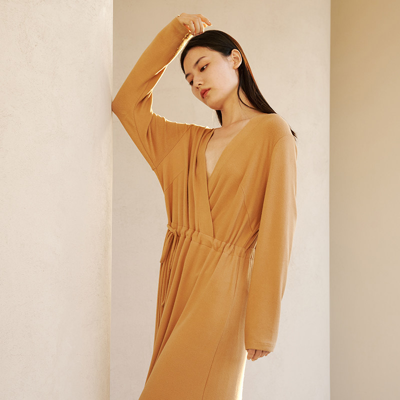  宽画睡衣/家居服套装