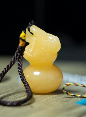 石夫人天然玉石葫芦手把件