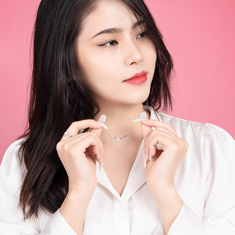 一鹿有你纯银 银锁骨链一路有你鹿项链圣诞节生日礼物送女友 S925 一鹿有你纯银 银锁骨链一路有你鹿项链圣诞节生日礼物送女友 S925