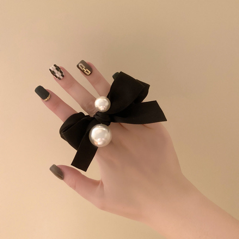 大肠很高级时尚珍珠超弹缎面简约气质黑色头绳蝴蝶结发圈皮筋发绳,淘宝优惠券,粉丝福利购,淘宝优惠卷