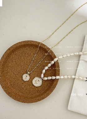 法式高雅珠光白色珐琅复古玫瑰花金币吊坠淡水真珍珠项链锁骨百搭