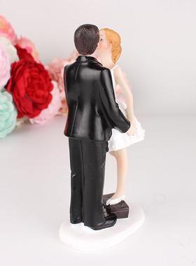 新郎新娘蛋糕人偶装饰品 站箱亲吻 树脂摆件 蛋糕顶装饰