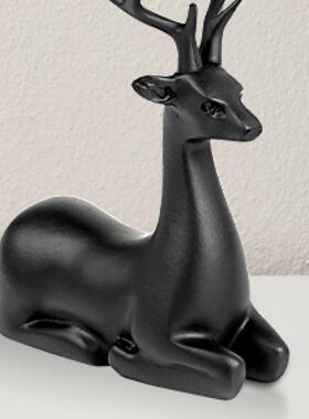 北欧家居黑色对鹿摆件简约玄关酒柜客厅电视柜树脂工艺品装饰