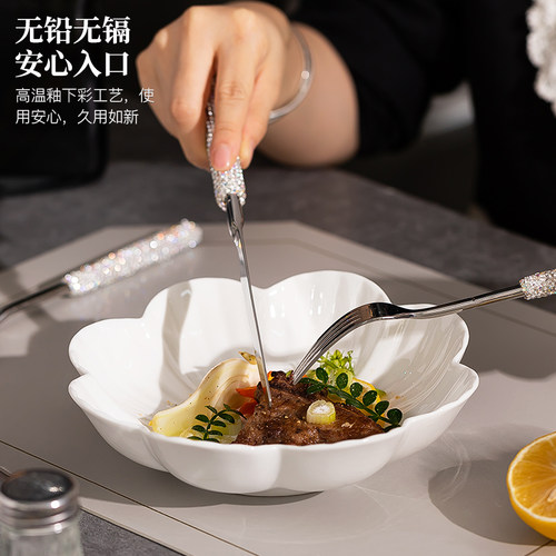 白色盘子家用菜盘2026新款大号碟子陶瓷餐盘创意餐具轻奢深盘圆盘 - 图1