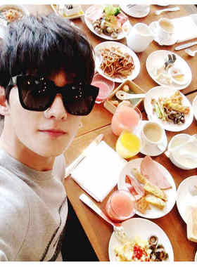 来自星星千颂全智贤防晒太阳眼镜