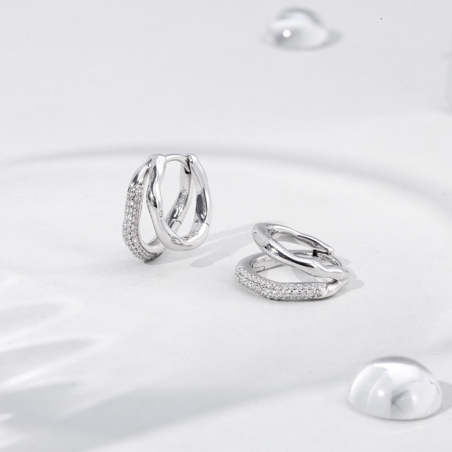 【明星同款】ARSIS流光双层耳扣百搭素圈耳环简约耳钉高级感耳饰,淘宝优惠券,粉丝福利购,淘宝优惠卷