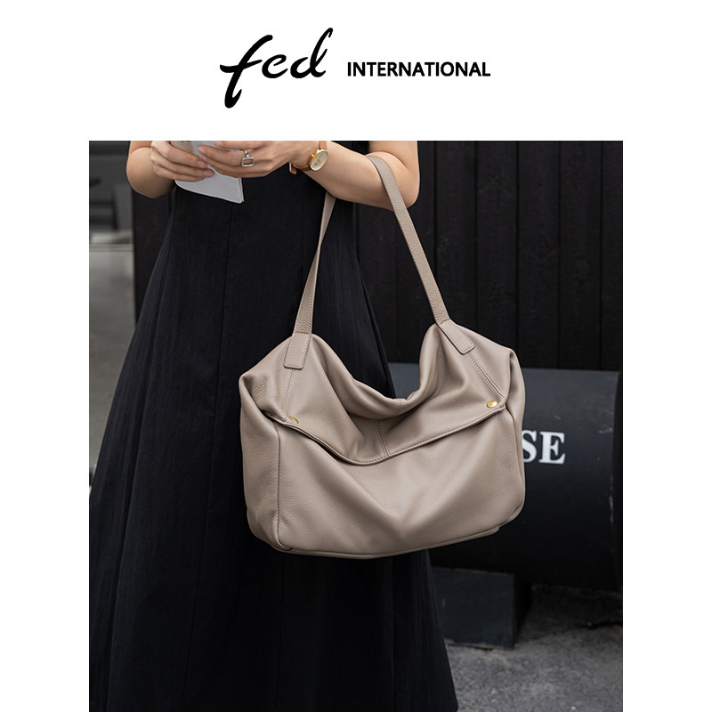 fed托特包软皮大包真皮大容量手提斜垮休闲单肩包HOBO包BFA9313,淘宝优惠券,粉丝福利购,淘宝优惠卷