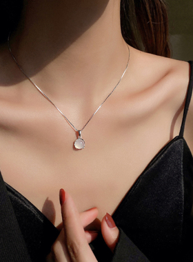 仿白玉髓项链女2025夏季爆款吊坠