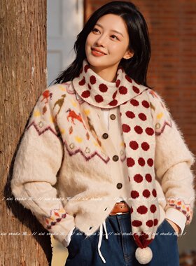 新疆旅游双面红色波点毛球围巾女