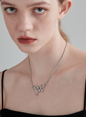 黑刺猬原创设计项链女蝴蝶