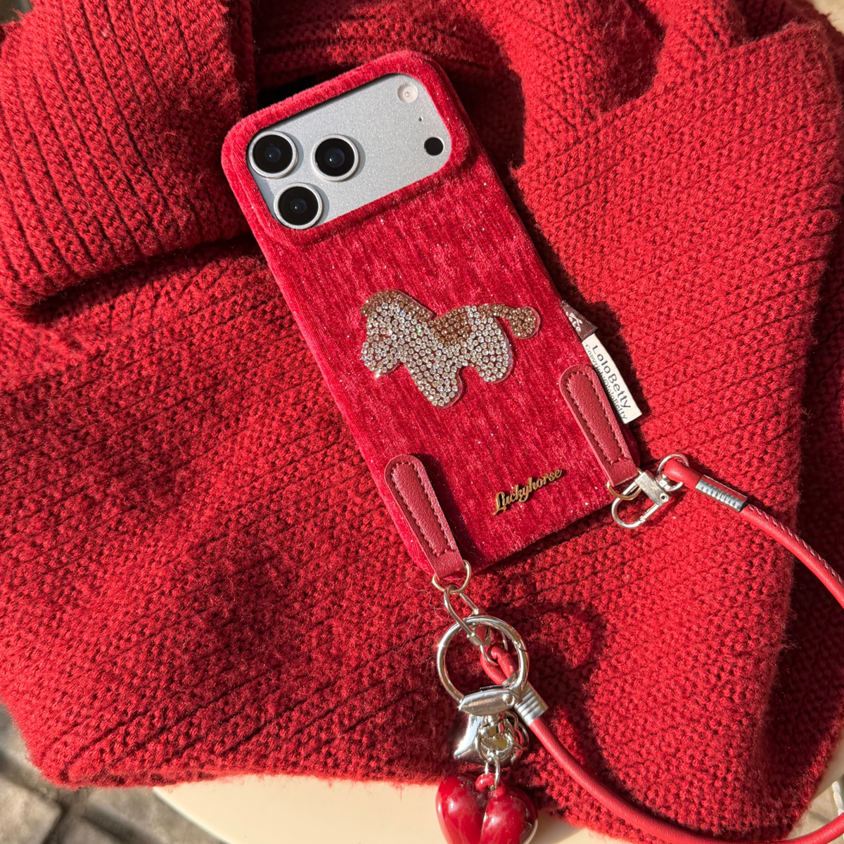 两色金丝绒亮片小马+挂爱心挂坠手提绳适用于苹果14时尚创意手机壳ins风新款17系列手机保护壳15pro手机保护,淘宝优惠券,粉丝福利购,淘宝优惠卷