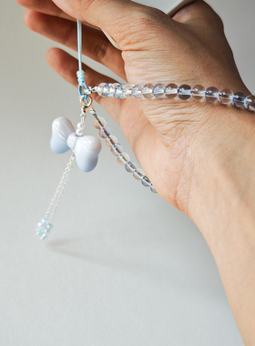 满满的少女心手工串珠蝴蝶手机链