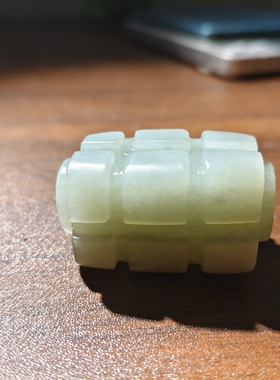 和田玉籽料玉棕直径22高37重38克