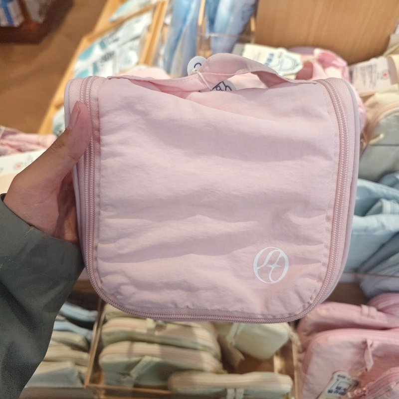 MINISO飞行家系列旅行洗漱包衣物收纳袋收纳包扩容双肩包名创优品,淘宝优惠券,粉丝福利购,淘宝优惠卷