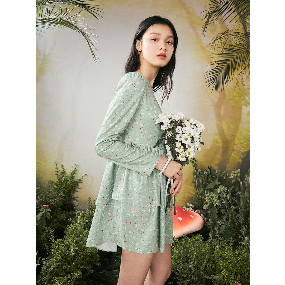 太平鸟绿色碎花雪纺2020秋季蛋糕裙 太平鸟慕淳连衣裙