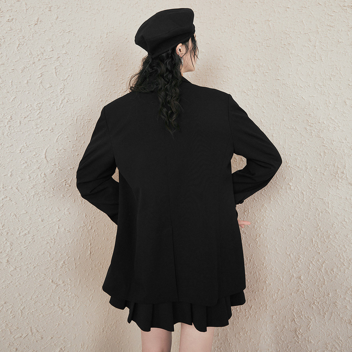 太平鸟黑色2020年秋装新款女装西服 太平鸟慕淳西装