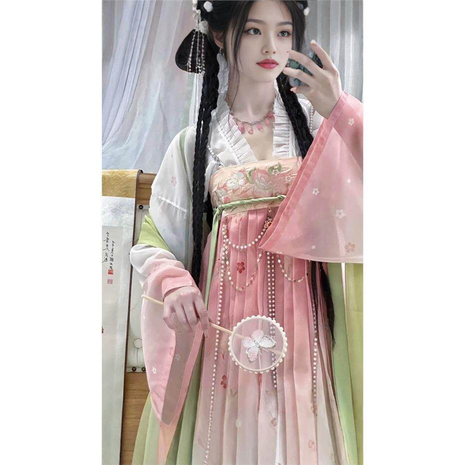Authentic and original one-piece Tang-made Myrobalan