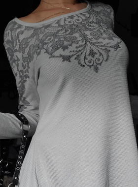 Casual grey T-shirt for women 秋季复古辣妹显瘦灰色长袖T恤女