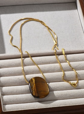 春季新品方形虎眼石吊坠锁骨链毛衣链欧美轻奢小众设计高级感项链