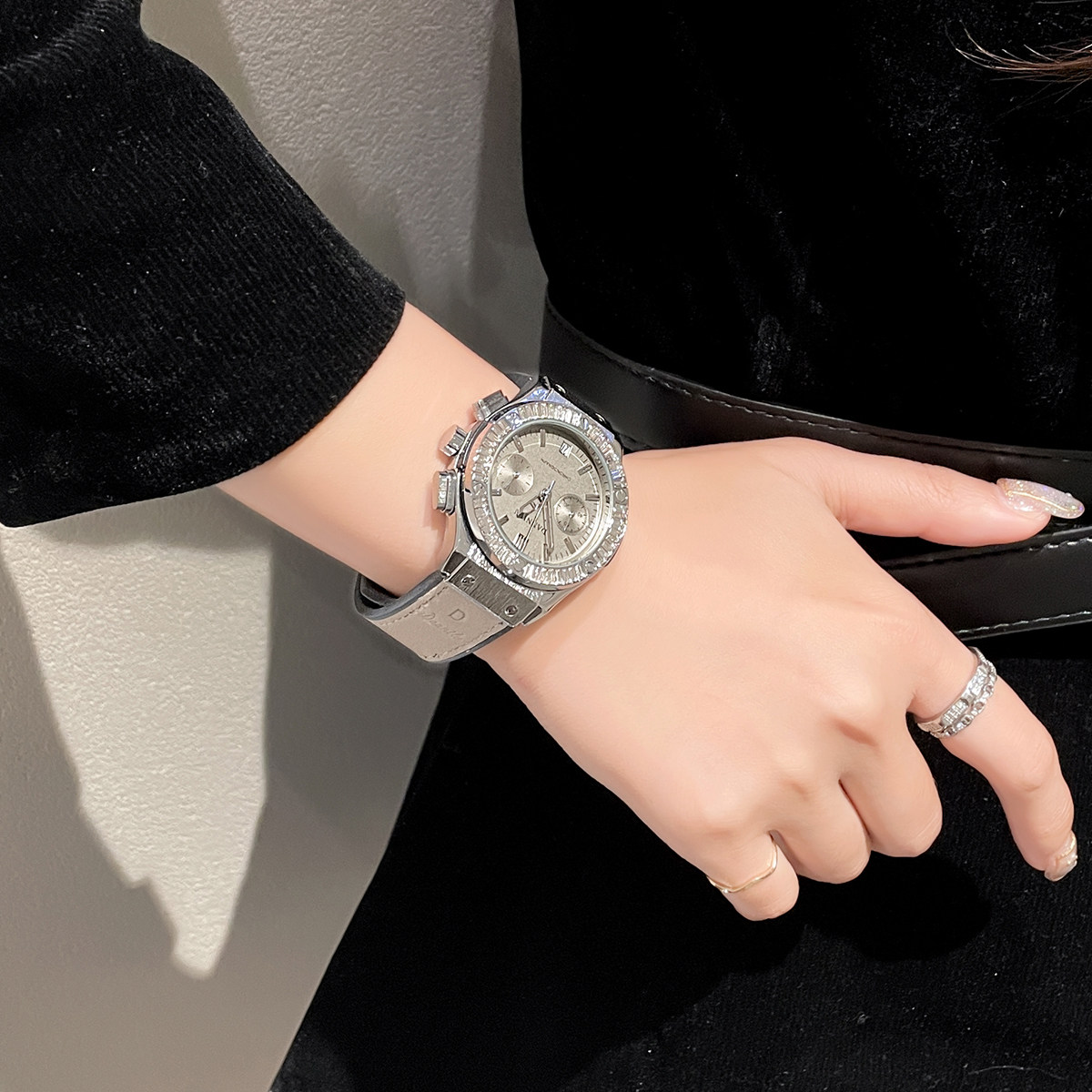 nasir皇家橡树情侣ap名牌女款女表 迪洛希国产腕表