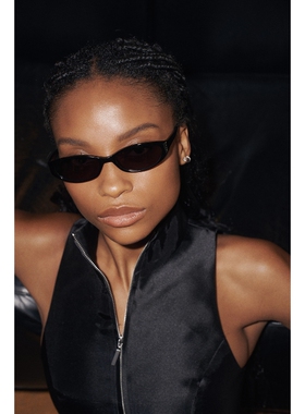 SHEVOKE Silon Sunglasses  revolve小众新款