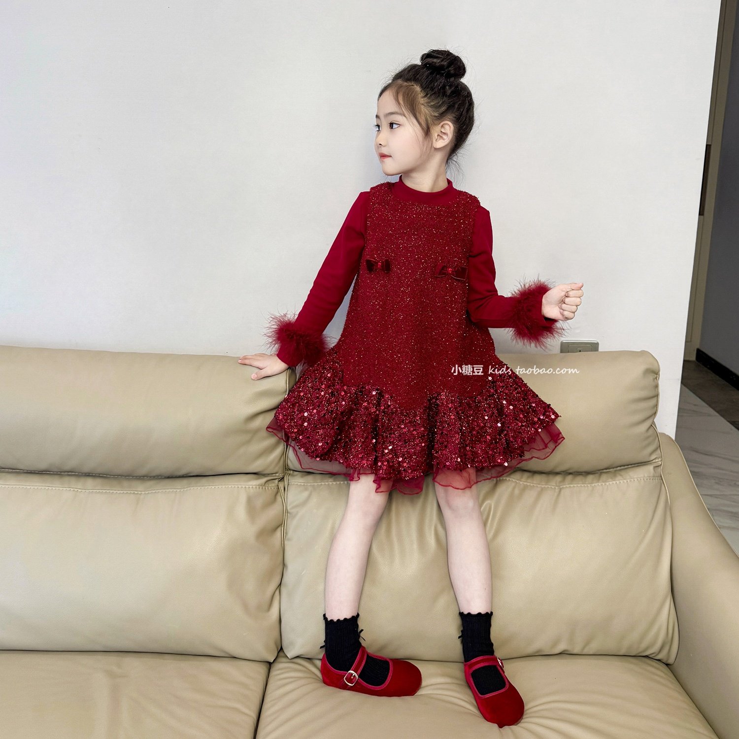 女童红色小香风亮片加绒背心裙2025冬季新款女孩圣诞公主裙连衣裙,淘宝优惠券,粉丝福利购,淘宝优惠卷