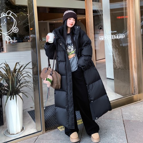 90白鸭绒长款过膝羽绒服女2026新款到脚踝东北加厚保暖面包服外套 - 图0