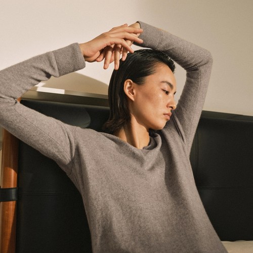 LESS冬季山羊绒针织衫女复古简约V领长袖套头毛衫2MA310250 - 图0