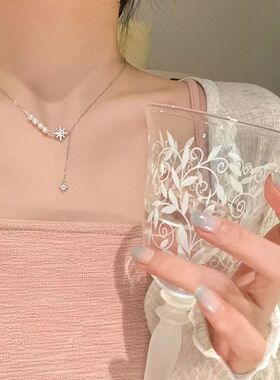 小众设计简约ins风项链轻奢高级感2024新款辣妹星星吊坠锁骨链女