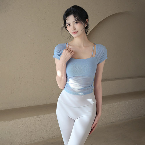 Ackdcs假两件瑜伽服短袖女夏季新款带胸垫普拉提上衣运动健身套装 - 图0