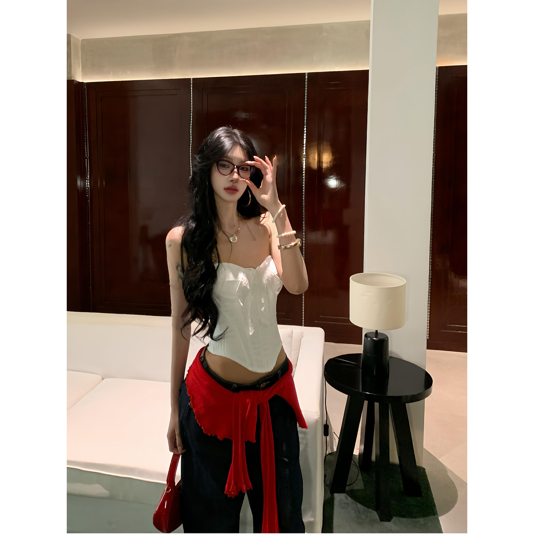 牛了牛了 法式抹胸上衣女2025冬季新款辣妹鱼骨胸衣白色无袖背心,淘宝优惠券,粉丝福利购,淘宝优惠卷