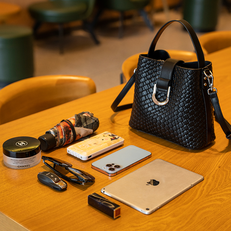 品牌编织包包女式2025新款水桶包女宽肩带百搭斜挎包单肩手提女包,淘宝优惠券,粉丝福利购,淘宝优惠卷