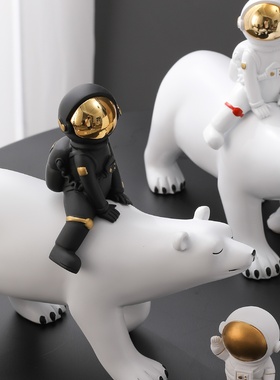 轻奢电镀宇航员摆件家居装饰品办公室手工桌面创意北欧太空人