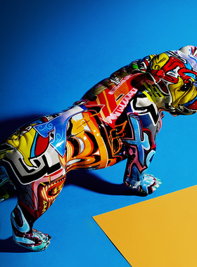 简约创意客厅炫彩狗摆件家居办公室装饰品玄关酒柜树脂工艺品