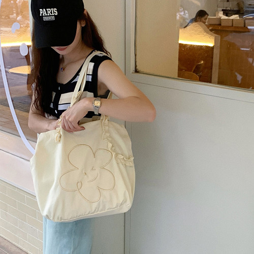 清新纯色刺绣笑脸帆布包女托特包褶皱花边单肩手提袋大学生上课包 - 图0
