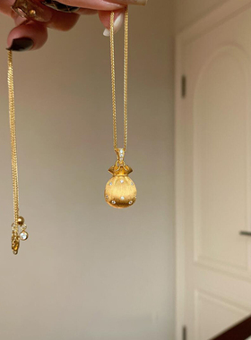 金色拉丝小福袋项链女款2026新款