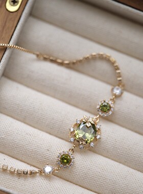 绿野仙踪系列~森系精致满钻超闪橄榄绿枫叶耳钉耳环手链女套装