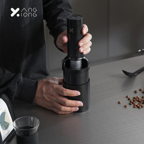 熊与杨bottle便携电动咖啡磨豆机充电手冲意式家用小型研磨机器具 - 图1