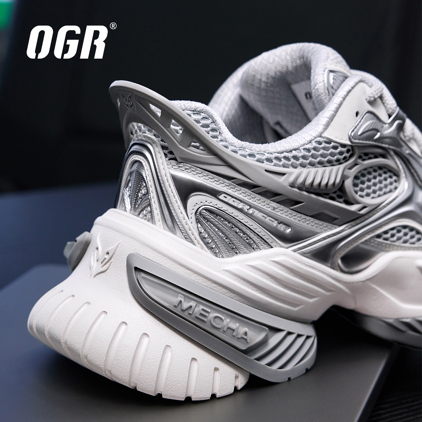 【吴磊同款】OGR天蝎老爹鞋男2025秋冬复古运动厚底增高鞋女网面 - 图3