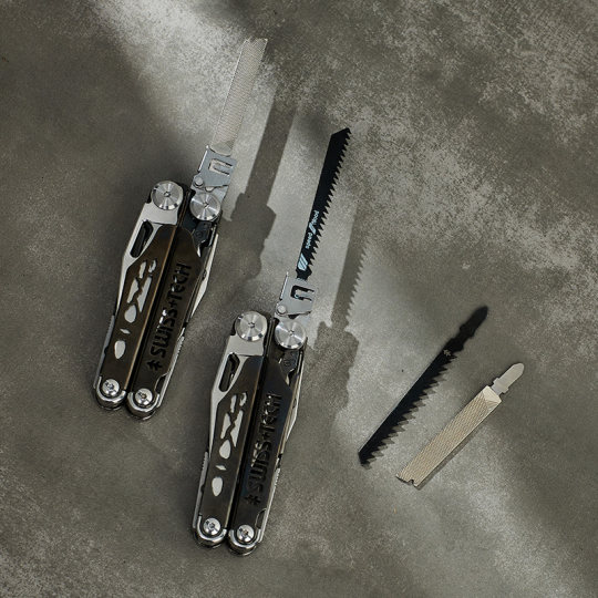 瑞士科技多功能钳子户外折叠剪刀组合工具钳随身应急野外生存装备