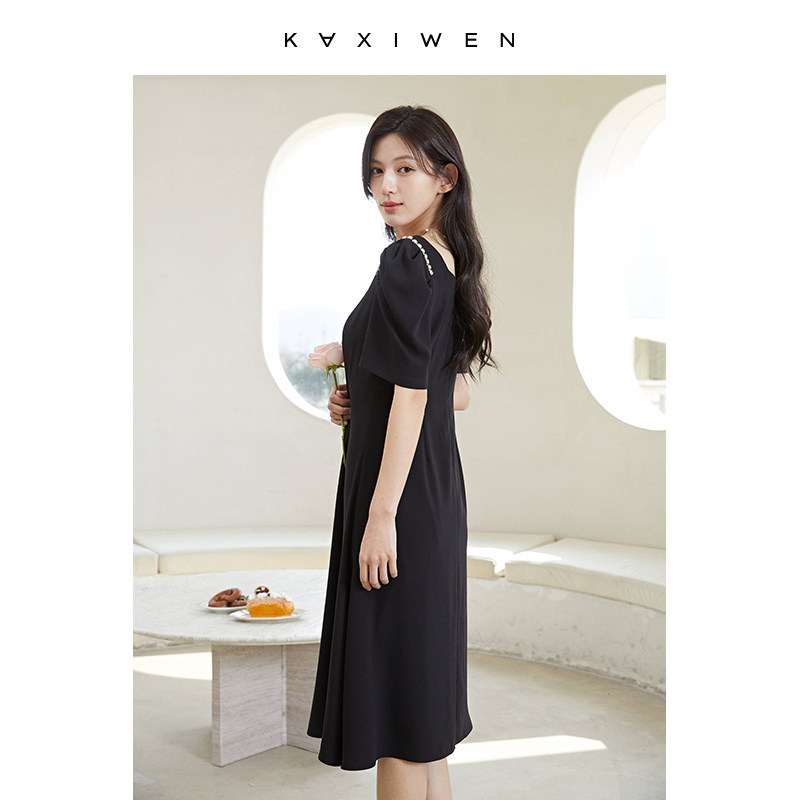  佧茜文服饰连衣裙