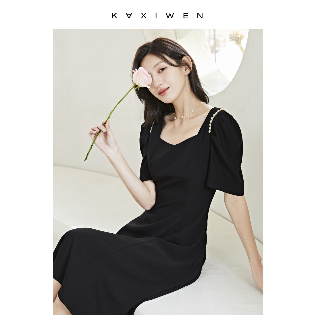  佧茜文服饰连衣裙