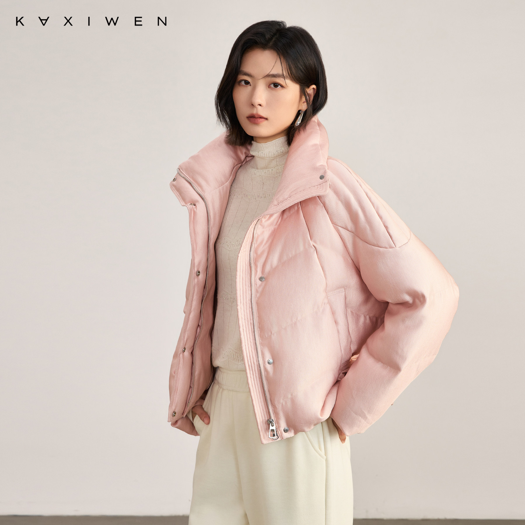 佧茜文休闲百搭羽绒服2025冬季新款日常通勤蓬松立领保暖外套,淘宝优惠券,粉丝福利购,淘宝优惠卷